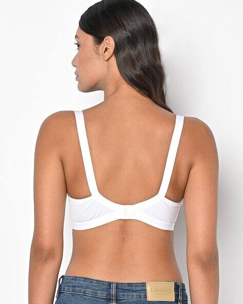 sports bra with back fastening