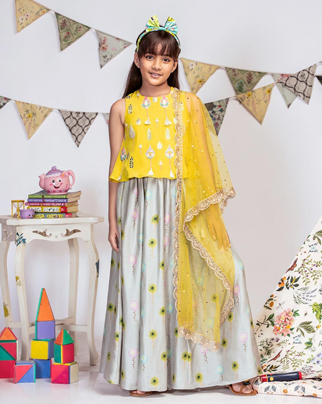Buy Yellow Organza Embroidered Chikankari Blouse Lehenga Set For Girls by  Apricot kids Online at Aza Fashions.