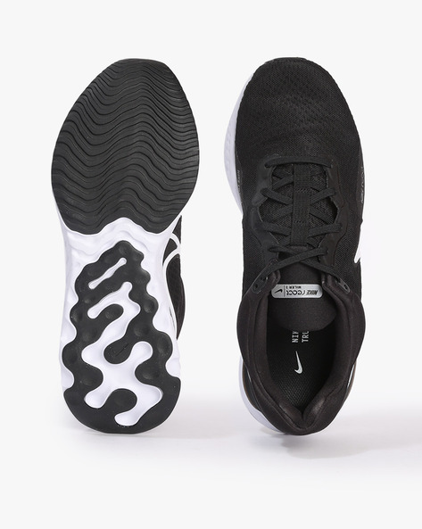 Nike city best sale black trainers