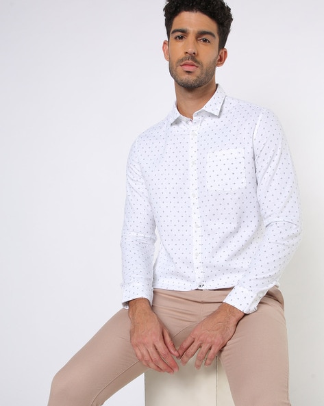 Men Micro Print Slim Fit Shirt with Patch Pocket