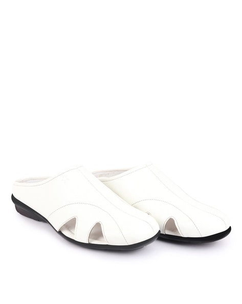 White leather thong sandals for men Handmade in Italy | The leather  craftsmen