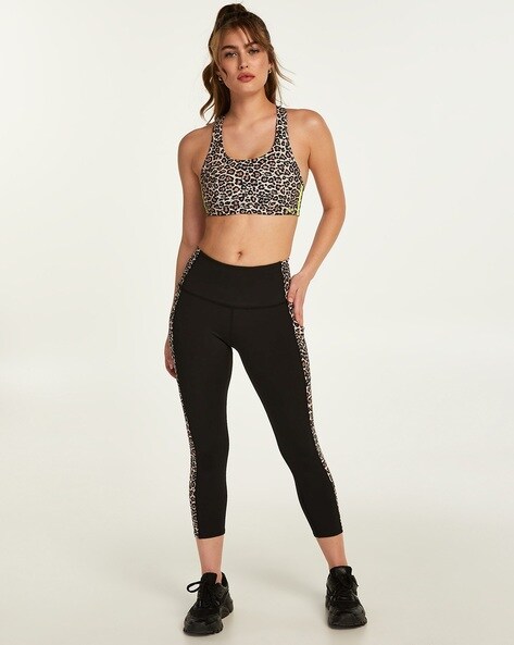 Sports leggings with leopard print