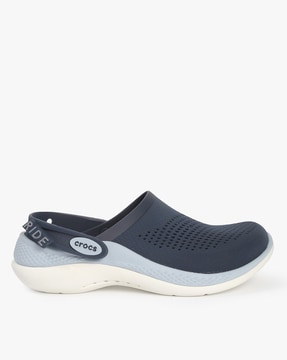 navy crocs mens