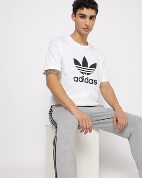 ventaja repetición Fresco Buy White Tshirts for Men by Adidas Originals Online | Ajio.com