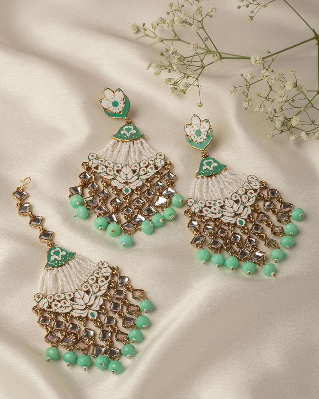 Buy Curio Cottage Bridal Kundan and Pearls Passa Green Dangler Online At  Best Price @ Tata CLiQ