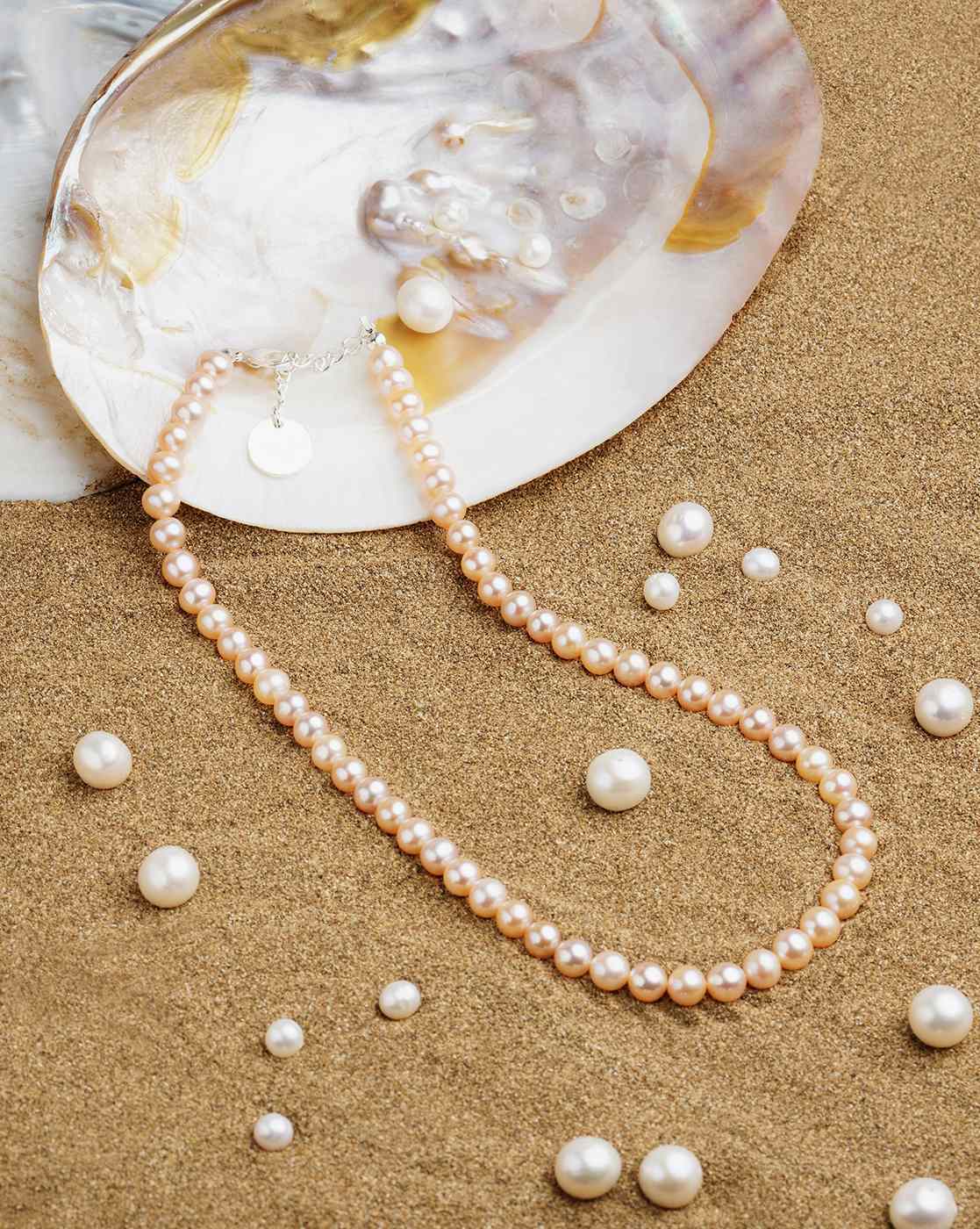 Pendants for Women by ZAVERI PEARLS 