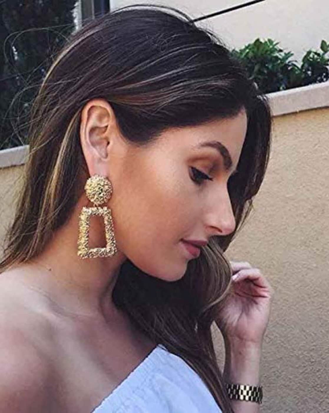 Zara black and gold earrings  Gold earrings Zara black Beautiful earrings