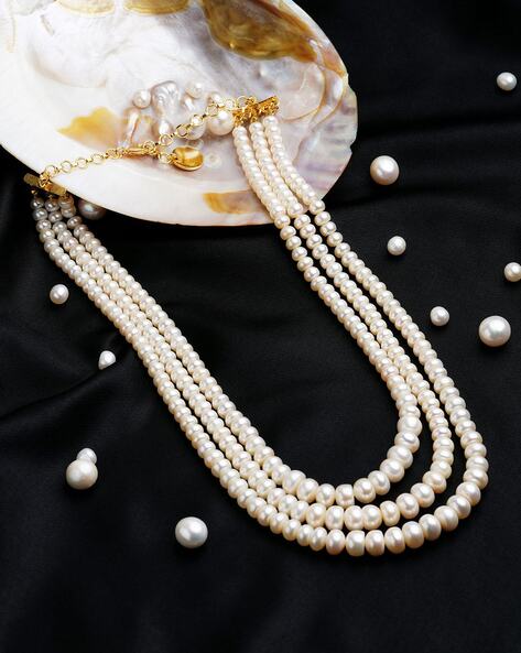 Button on sale pearl necklace