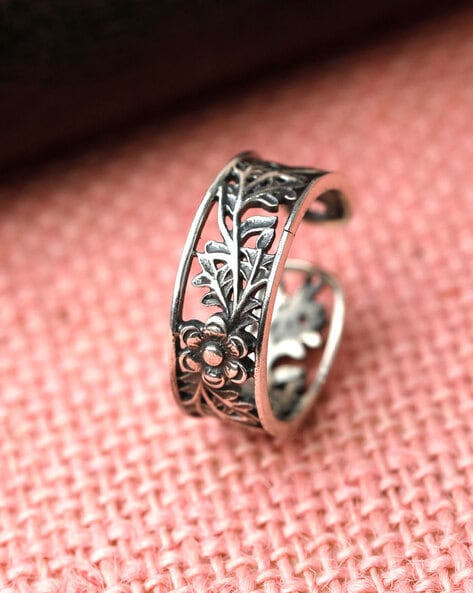 Unique Oak Leaf Rounded Engraved Oxidized Designer Traditional Band So –  Blue Apple Jewelry