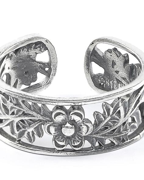 Female Silver,Brass Thumb Rings For Women by Luxury Brings, Weight: 5gm at  Rs 400/piece in Jaipur