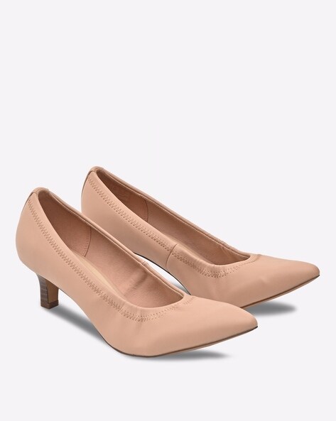 clarks kitten heel pumps