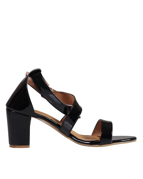 Chunky Heeled Sandals with Buckle Closure