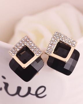 black crystal stud