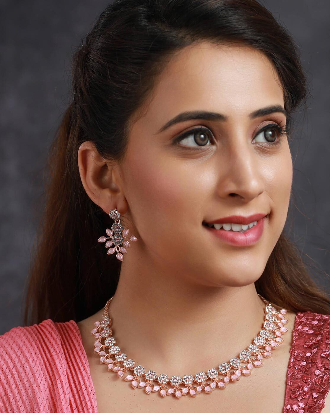 priyaasi rose gold necklace