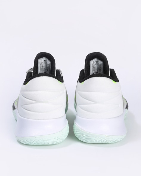 Kyrie basketball 2024 shoes white