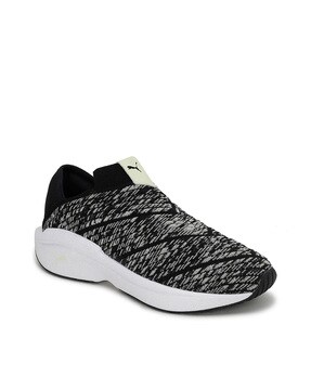 Low-Top Sports Shoes with Brand Logo