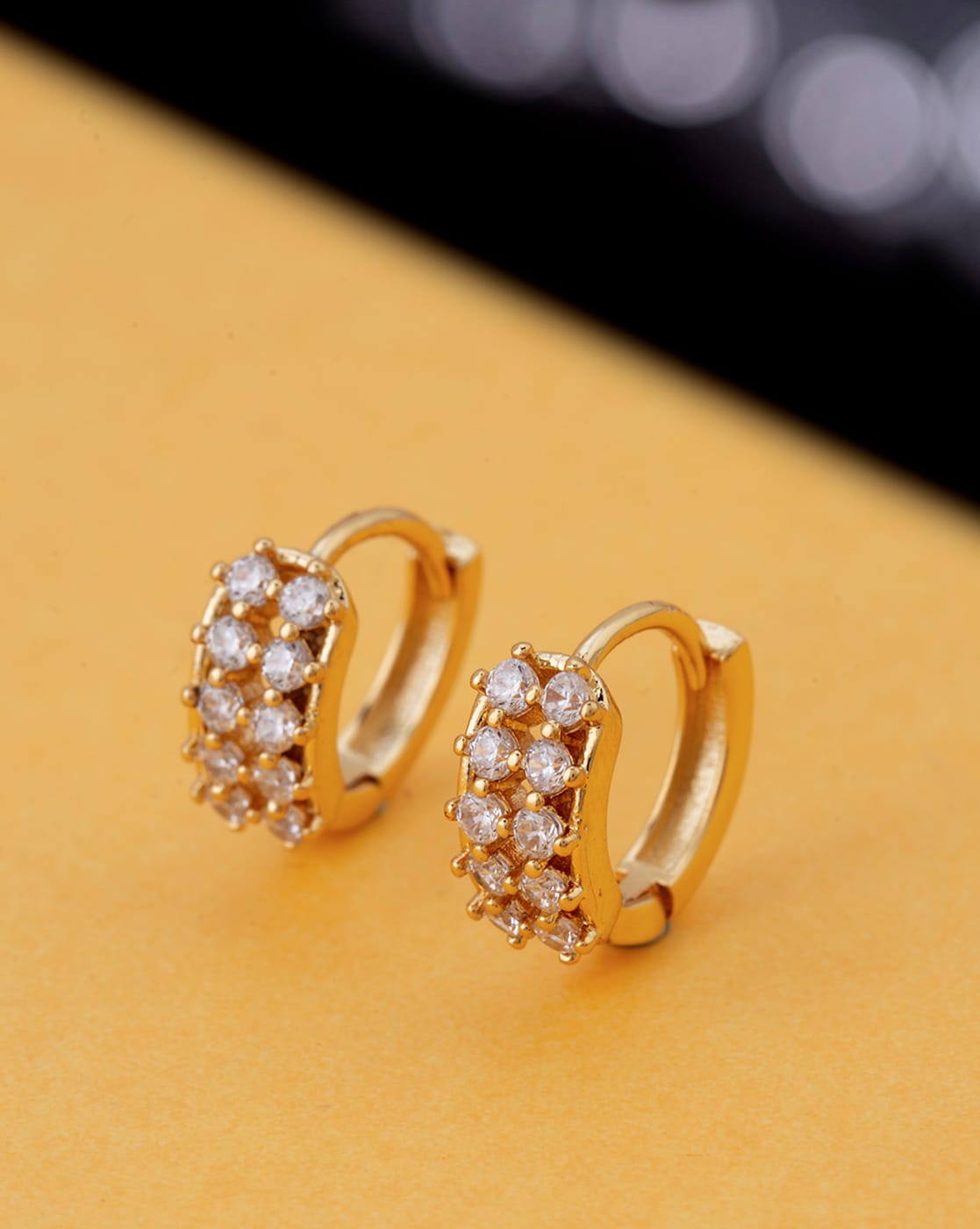 White Stone Gold Earrings – LVL99