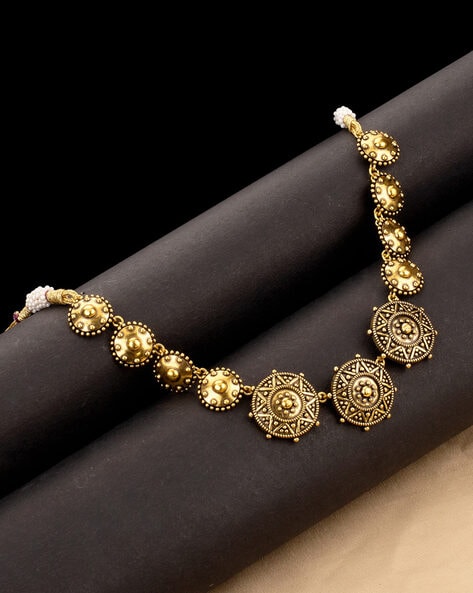 Traditional short gold on sale necklace