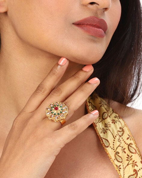 Gold round sale shape ring