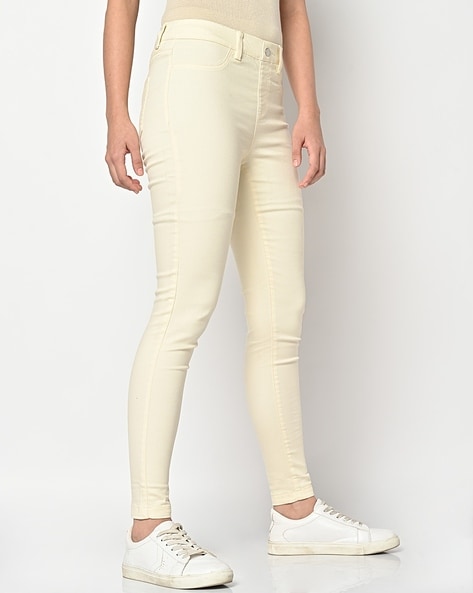 High Waist Ladies White Jegging Casual Wear Slim Fit