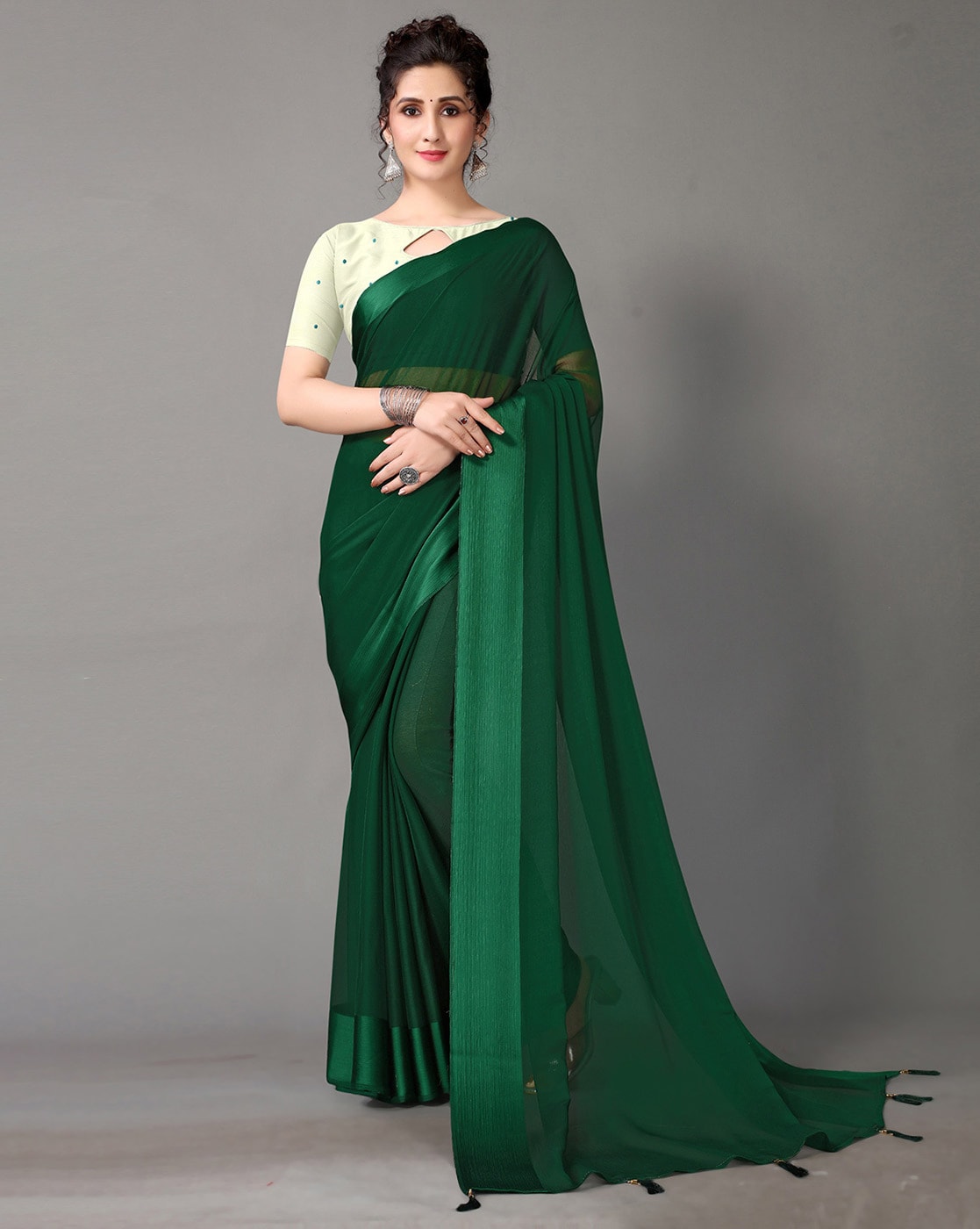 Buy Dark Green Sarees for Women by AARRAH Online | Ajio.com