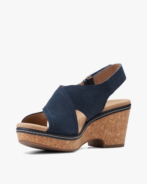 Clarks shop navy wedges