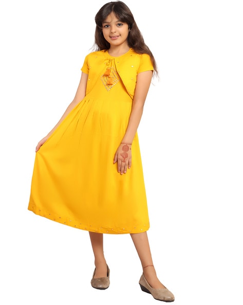 473Wx593H 463312099 yellow MODEL6