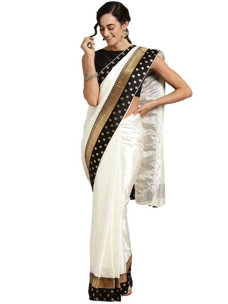 Ishin Solid Traditional Saree