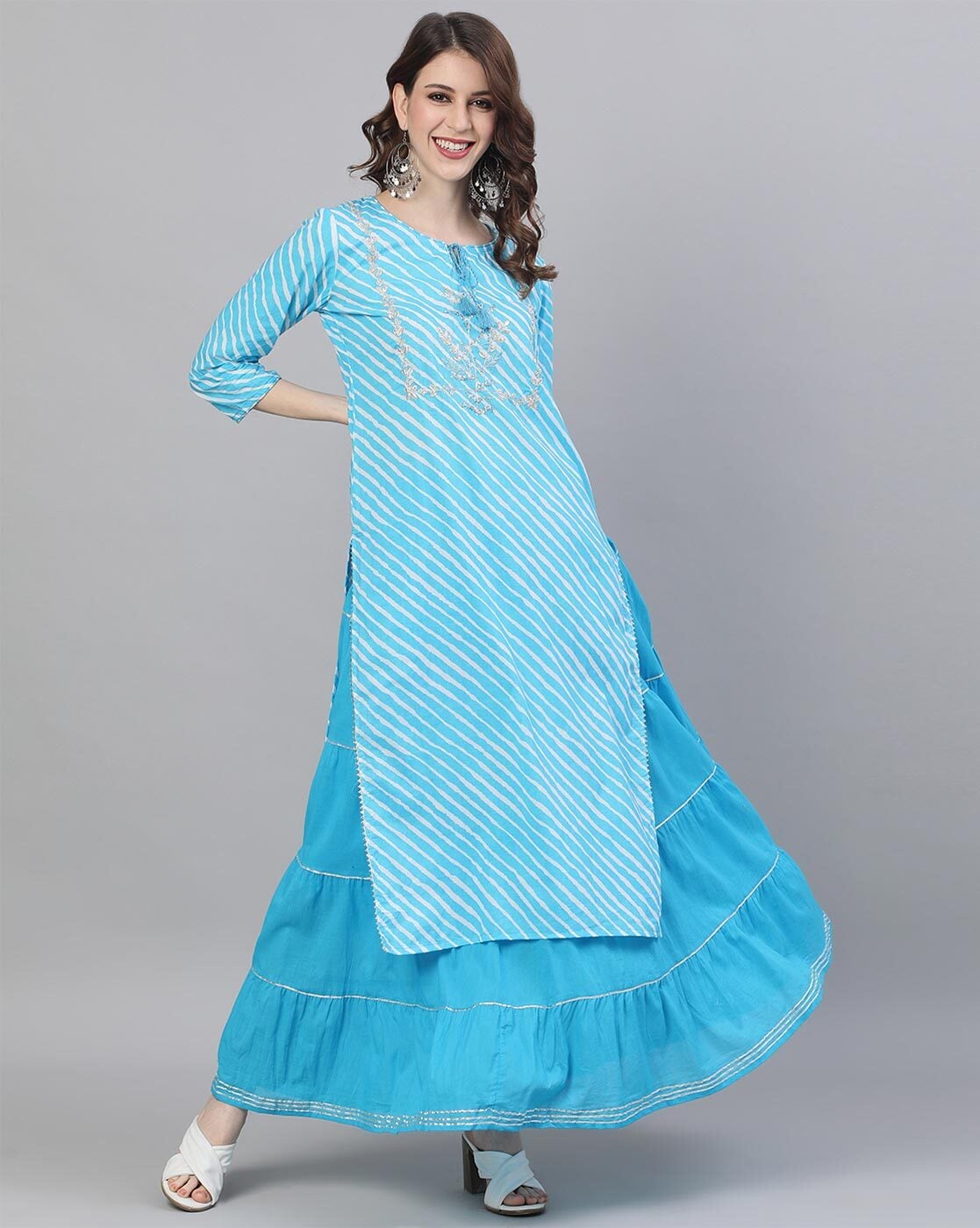 Beautiful printed kurti with dupatta and skirt. Prints create a superb  design | Pakistani dress design, Indian designer outfits, Kurti designs  party wear