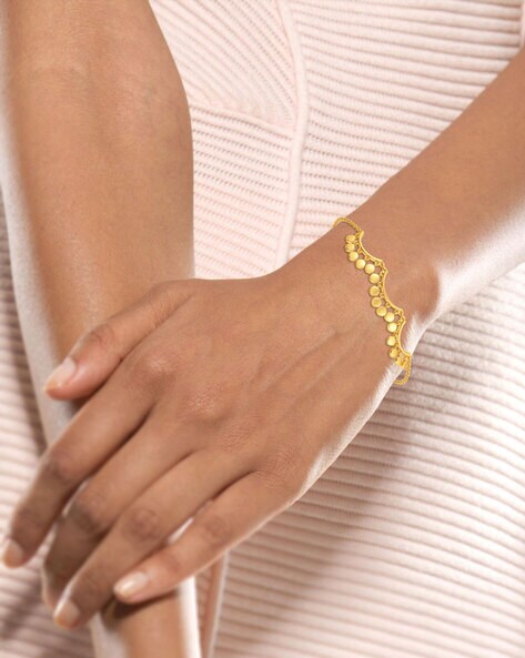5 Tips to buy gold bracelets for girls | Times Square Chronicles