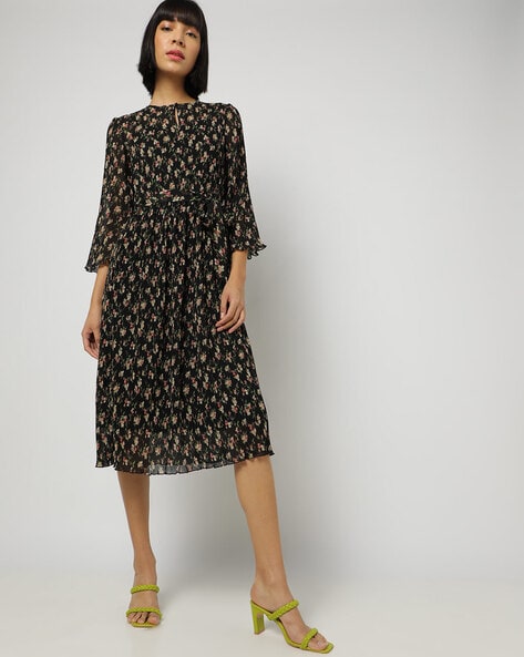 Buy Black Dresses for Women by Fig Online | Ajio.com