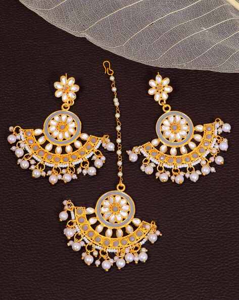 Brass Golden,White And Pink Wedding Maang Tikka Earring Set at Rs 295/set  in New Delhi