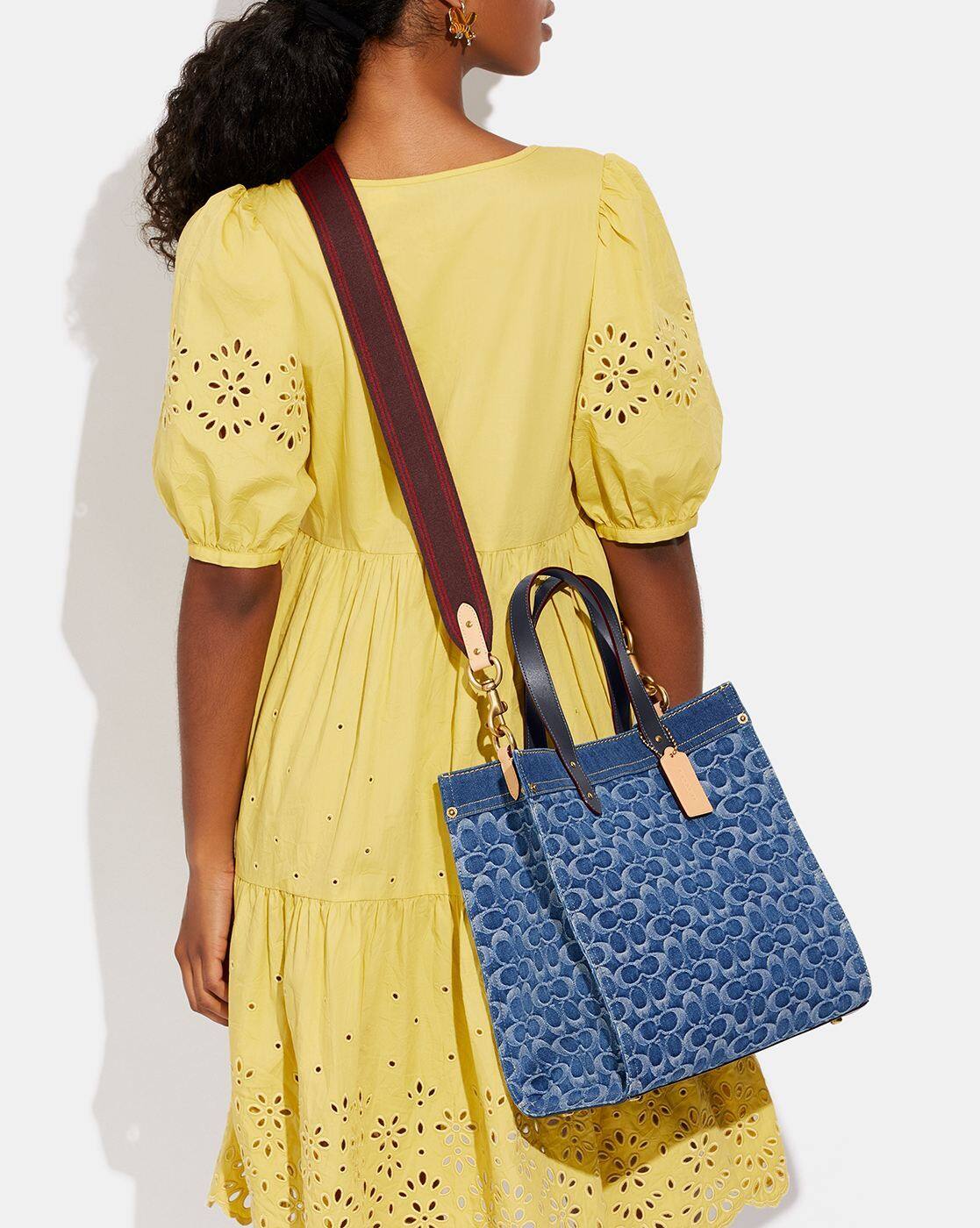 バッグ Coach Mega Signature Denim hand Bag -1117Wx1400H-410476811-b4bl-