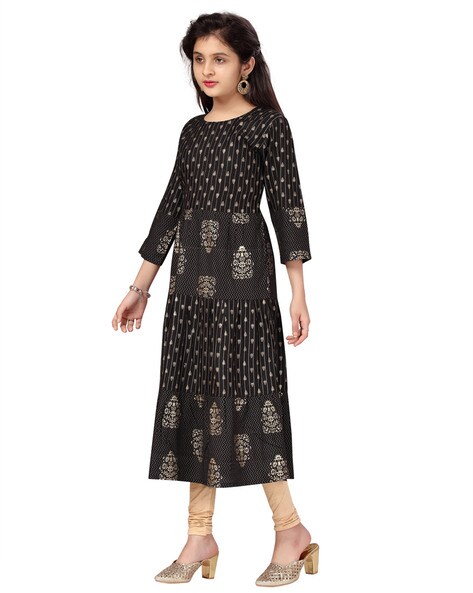 Stylish Girls Kurta Set with Leggings