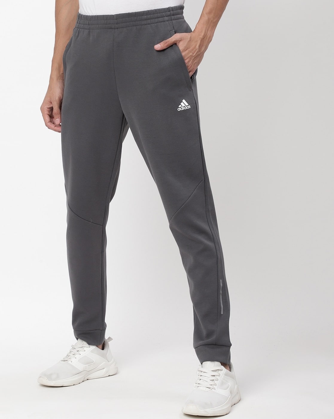 Adidas 3 Stripes Full Length Cuffed Pants  Tracksuit trousers Boys  Buy  online  Bergfreundeeu