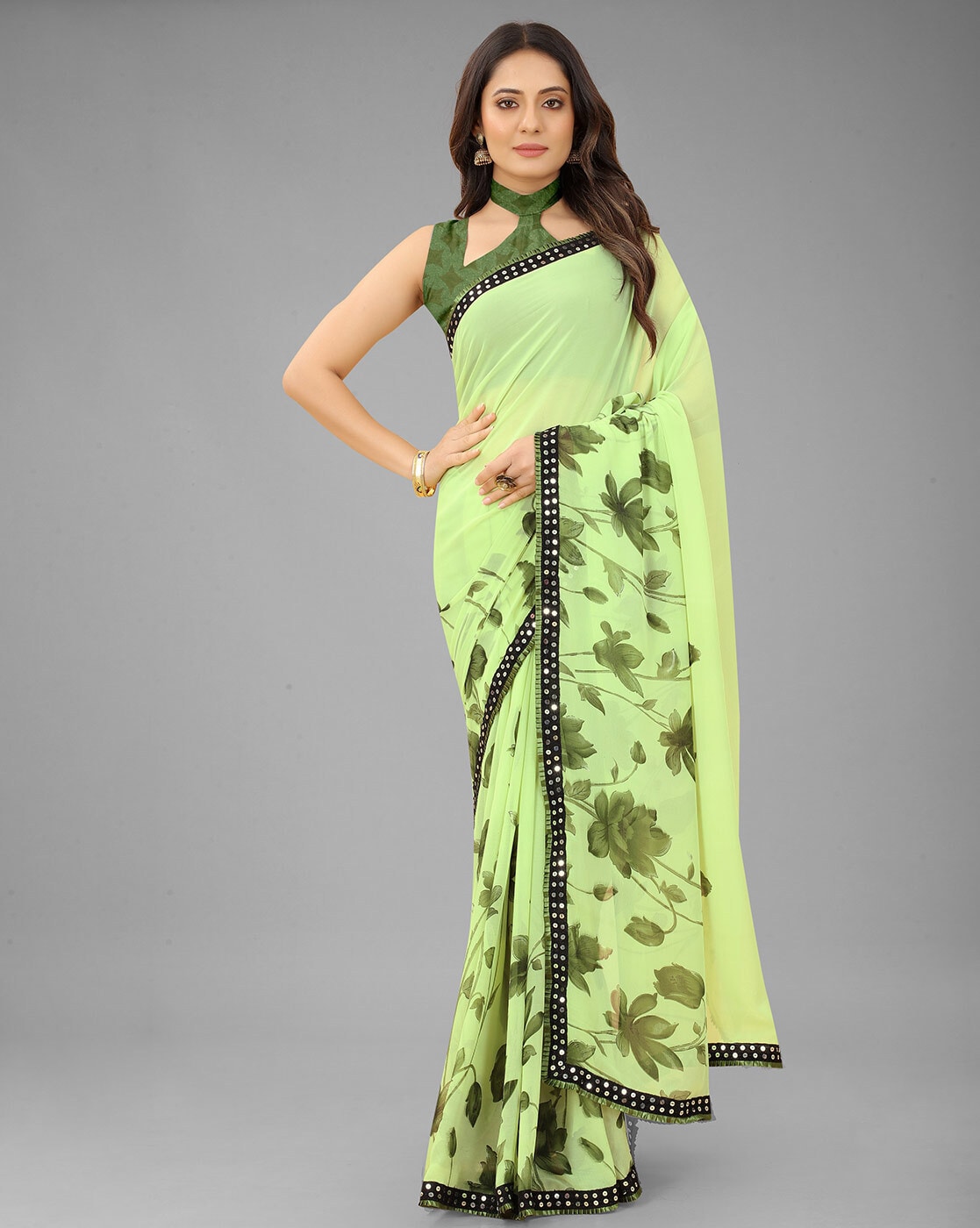 Buy Green Sarees for Women by Dwini Online