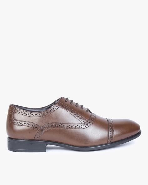 Almond-Toe Stacked Oxford
