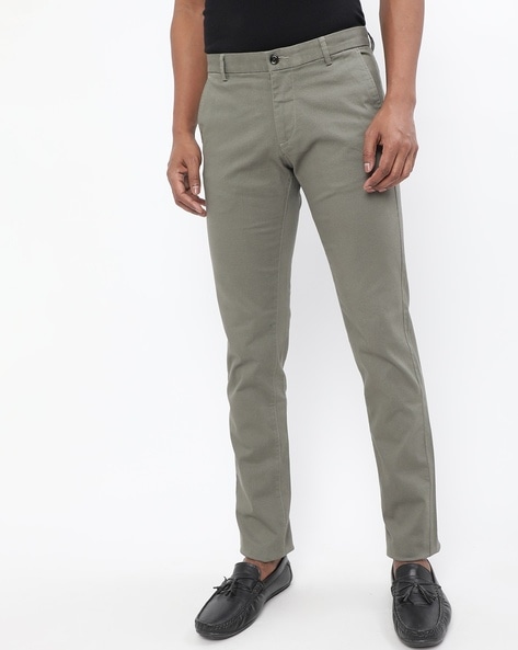 Buy online White Solid Flat Front Casual Trouser from Bottom Wear for Men  by Arrow Sport for ₹1999 at 0% off | 2024 Limeroad.com