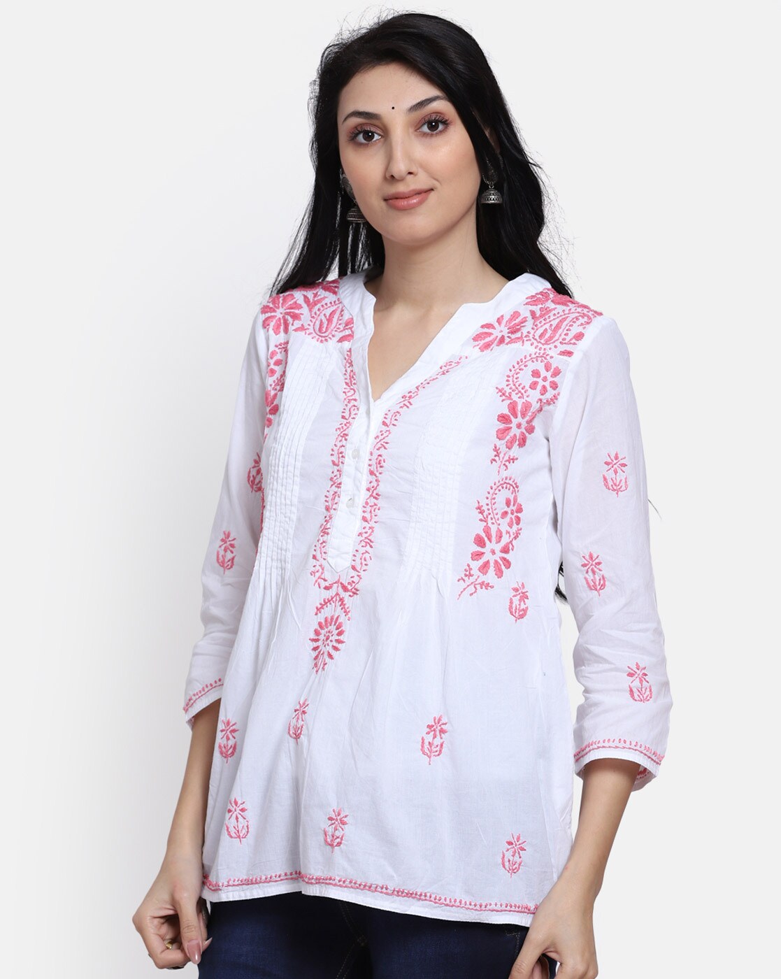 Lavangi Womens White Cotton Lucknow Chikan Embroidery Kurti