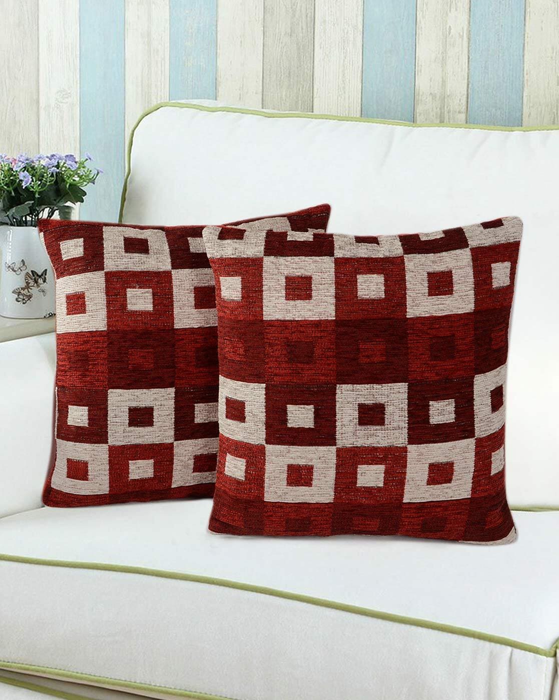 Maroon couch clearance pillows