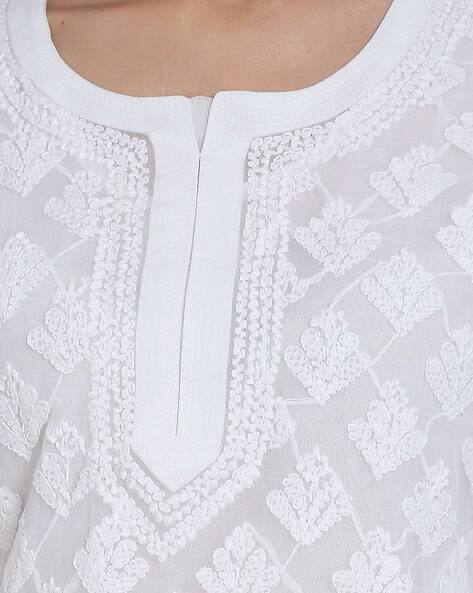 white kurti chikankari