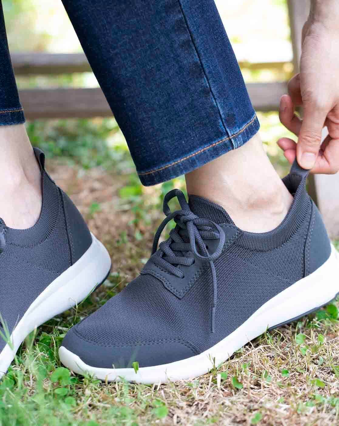 Mukishoes Review - A Sustainable Barefoot Shoe Brand | Anya's Reviews