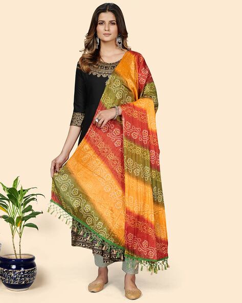 Bandhani Print Dupatta with Fringes Price in India