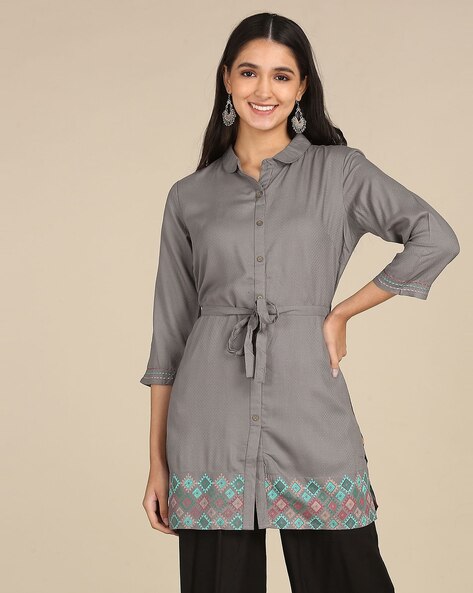 STYLISH CASUAL SHORT KURTI DESIGNS FOR JEANS  TOPS ON JEANS  YouTube