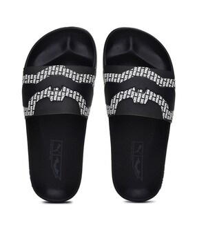 Buy Black Sandals for Boys by NIKE Online Ajio