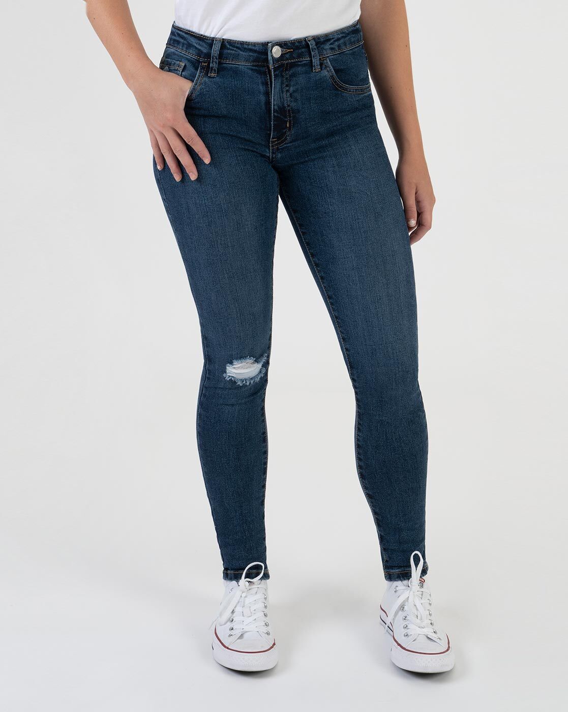 levi's distressed skinny jeans