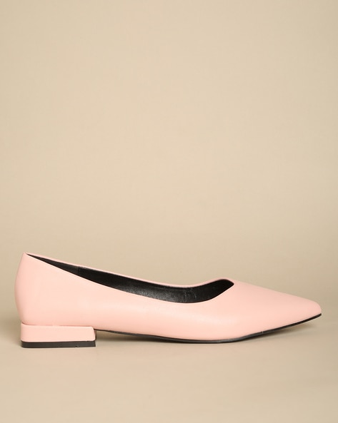 Nude pink hotsell court shoes