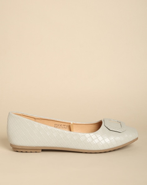 Light grey flat sales shoes