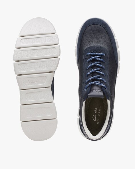 Clarks skate online shoes