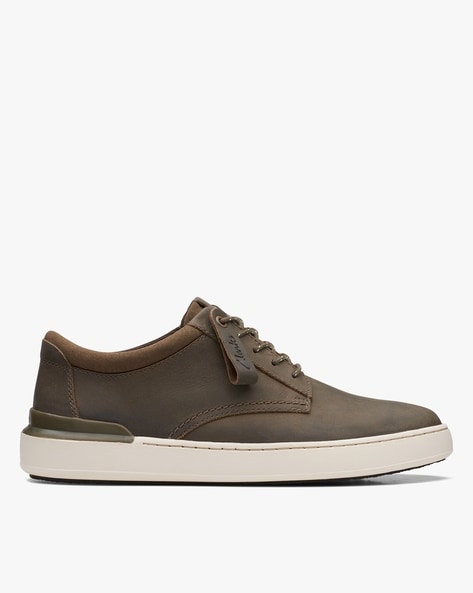 Clarks clearance ee shoes